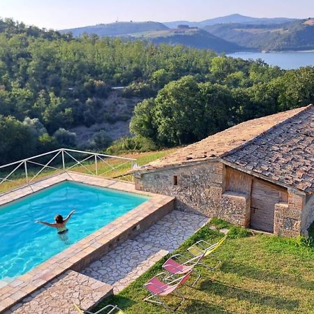 Casale Al Lago Con Piscina E Sauna Corbara  外观 照片
