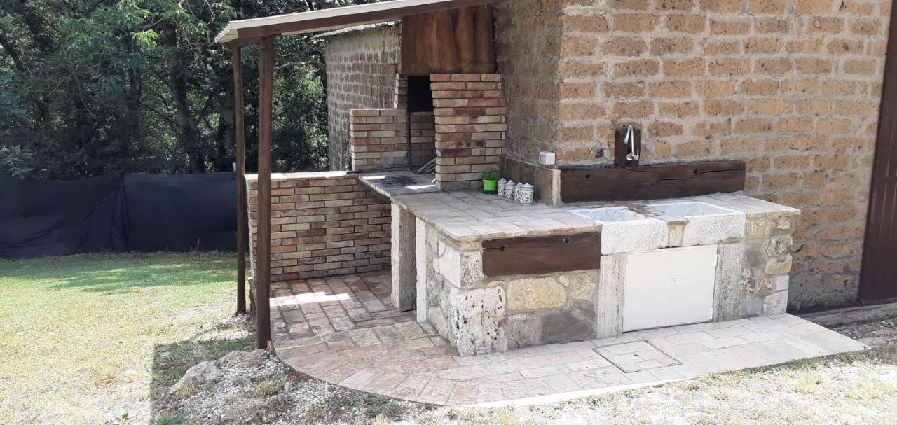 Casale Al Lago Con Piscina E Sauna Corbara  外观 照片