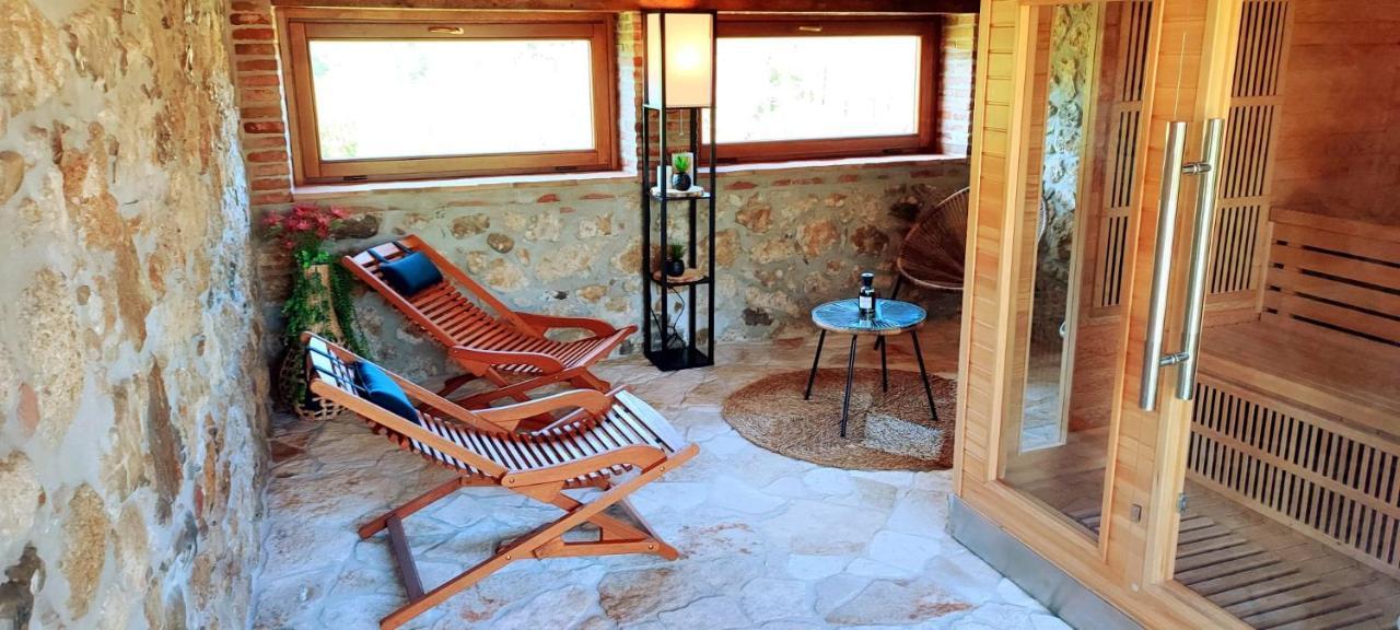 Casale Al Lago Con Piscina E Sauna Corbara  外观 照片
