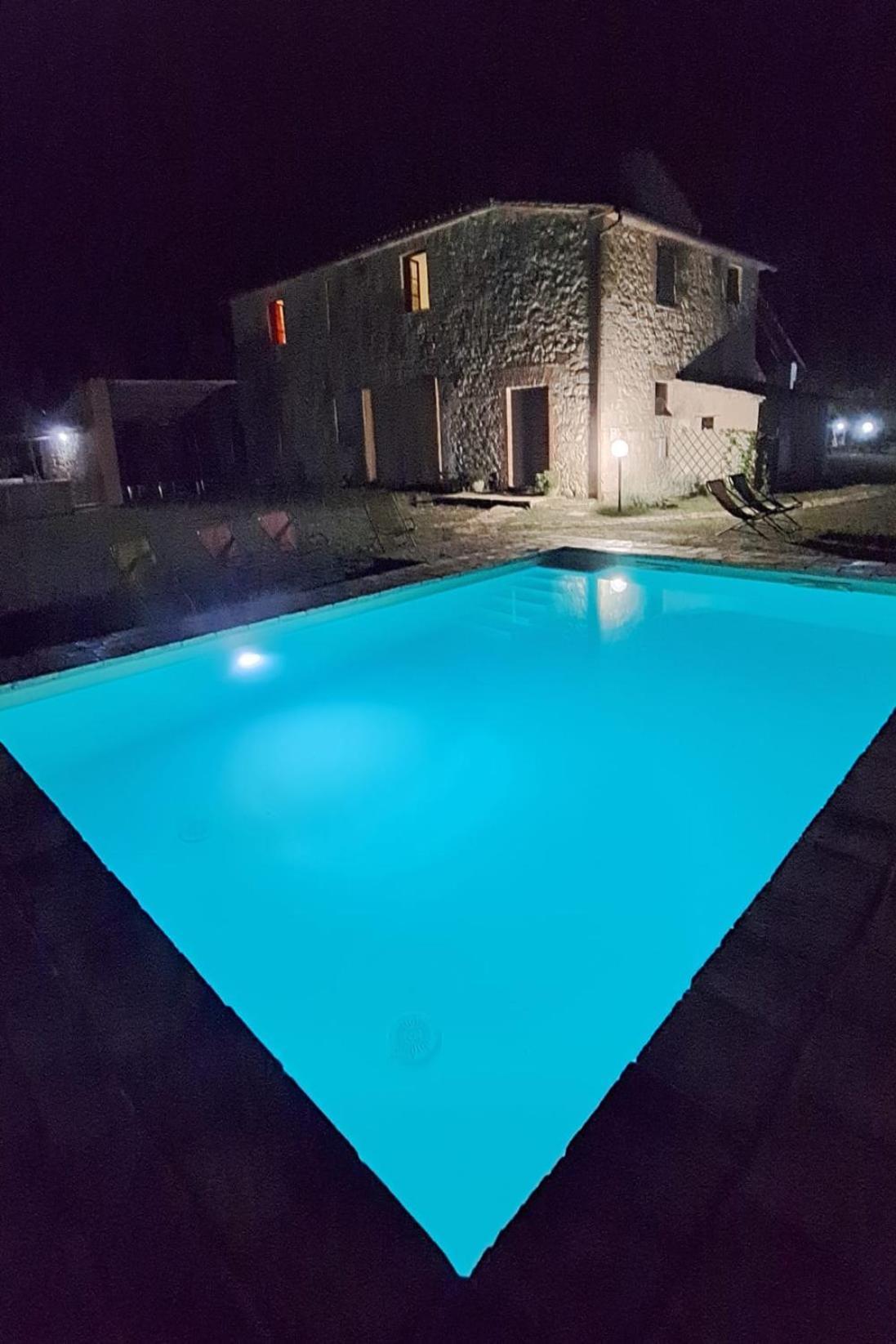 Casale Al Lago Con Piscina E Sauna Corbara  外观 照片