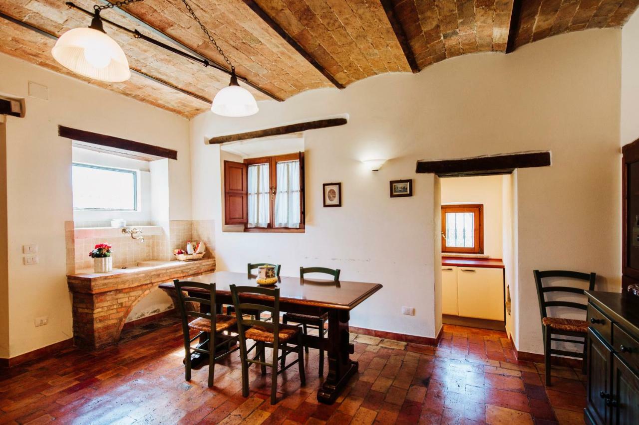 Casale Al Lago Con Piscina E Sauna Corbara  外观 照片