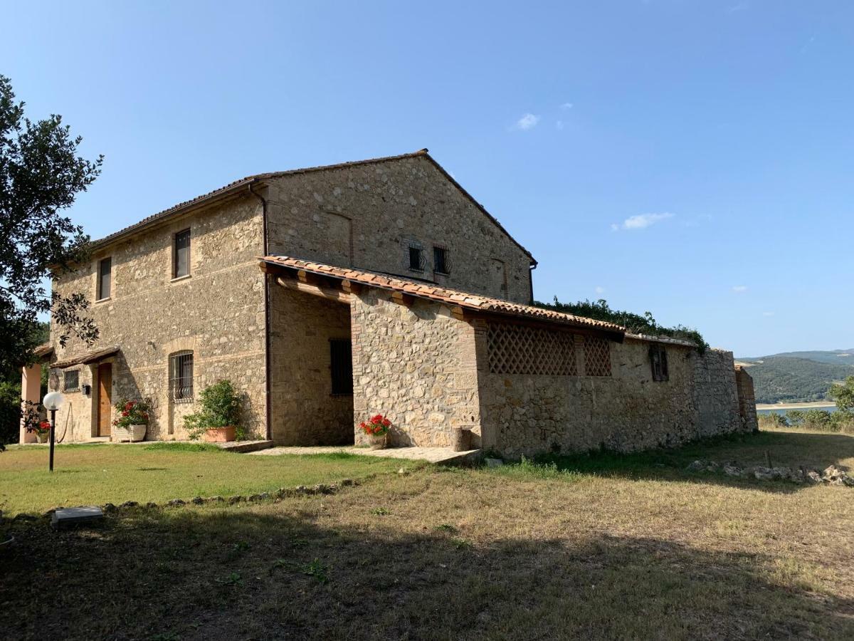 Casale Al Lago Con Piscina E Sauna Corbara  外观 照片