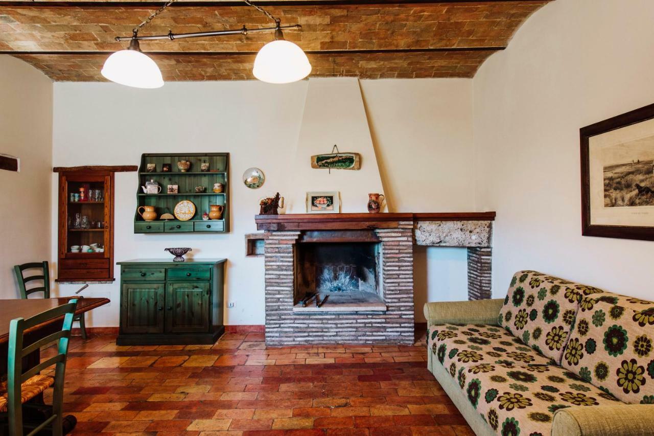 Casale Al Lago Con Piscina E Sauna Corbara  外观 照片