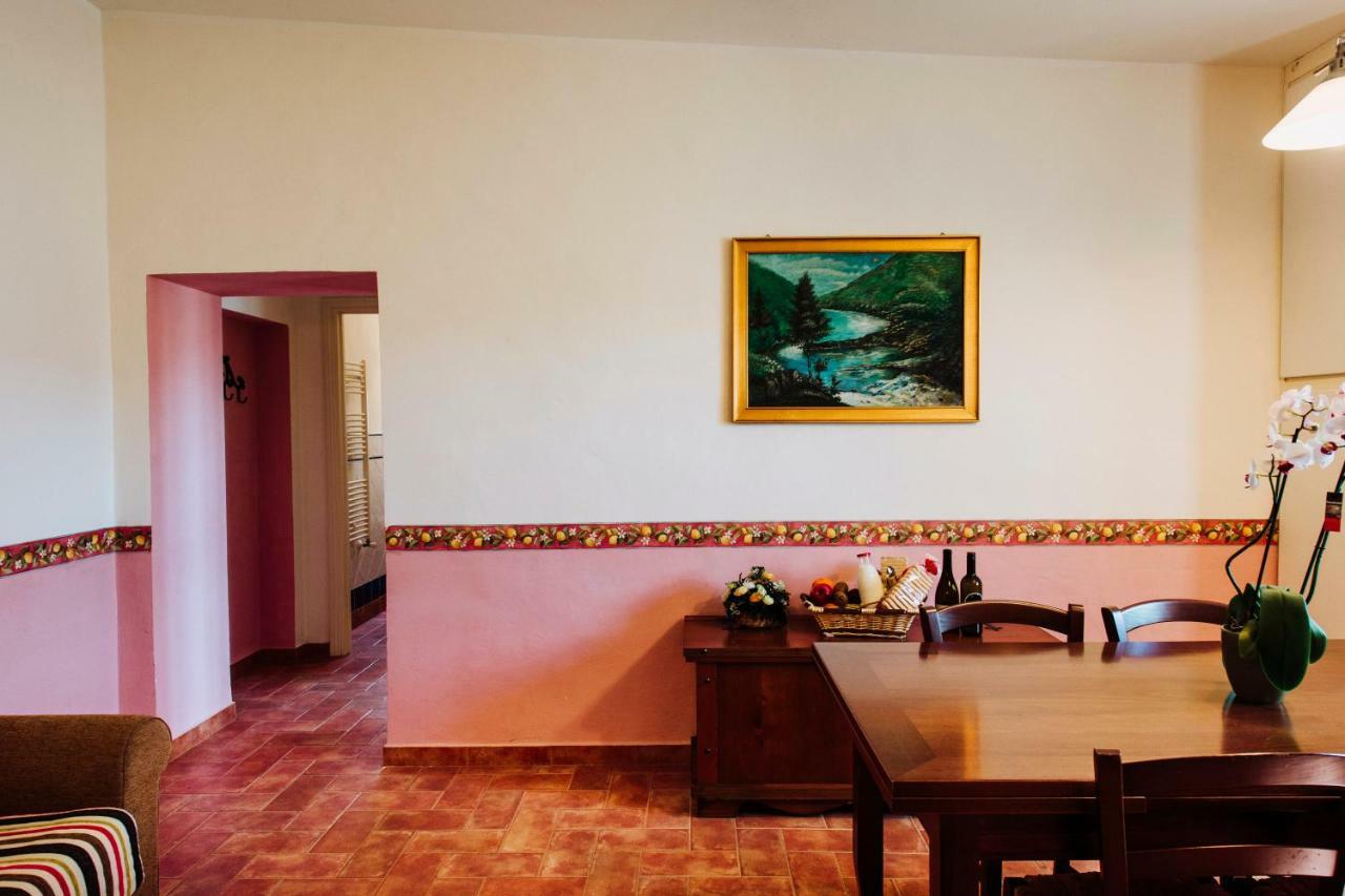 Casale Al Lago Con Piscina E Sauna Corbara  外观 照片